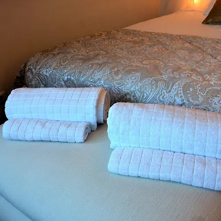 Frühstückspension Shiado 4*