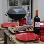 Bed and breakfast Shiado Suites