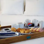 Shiado Suites Bed and breakfast 4*
