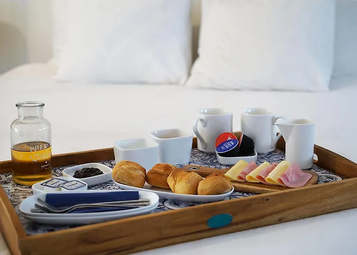 Shiado Suites Bed and breakfast 4*