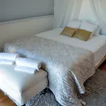 فندق مبيت وإفطار Shiado Suites