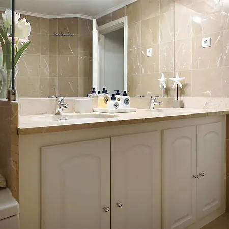 Shiado Suites Panzió 4*