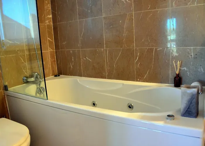 Shiado Suites Bed and breakfast 4*