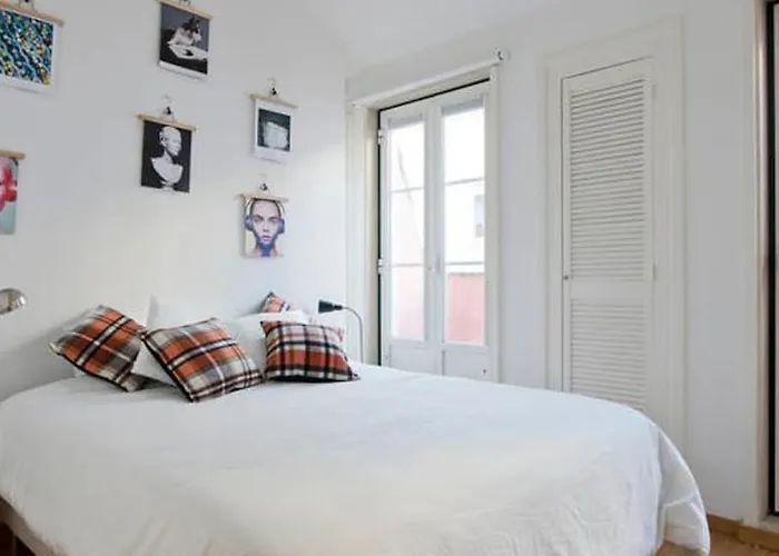 Bed and breakfast Shiado Suites