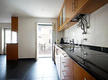 Shiado Suites Bed and breakfast 4*